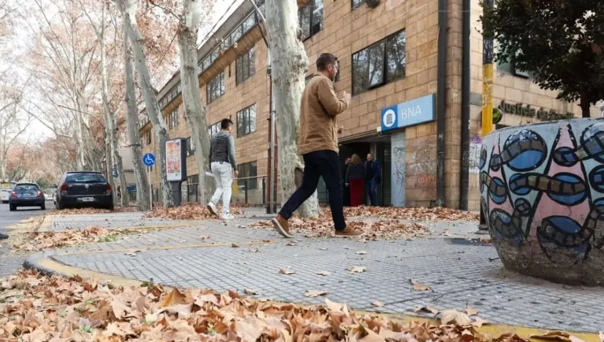 La DGE suspendió las clases presenciales por viento Zonda en buena parte de Mendoza