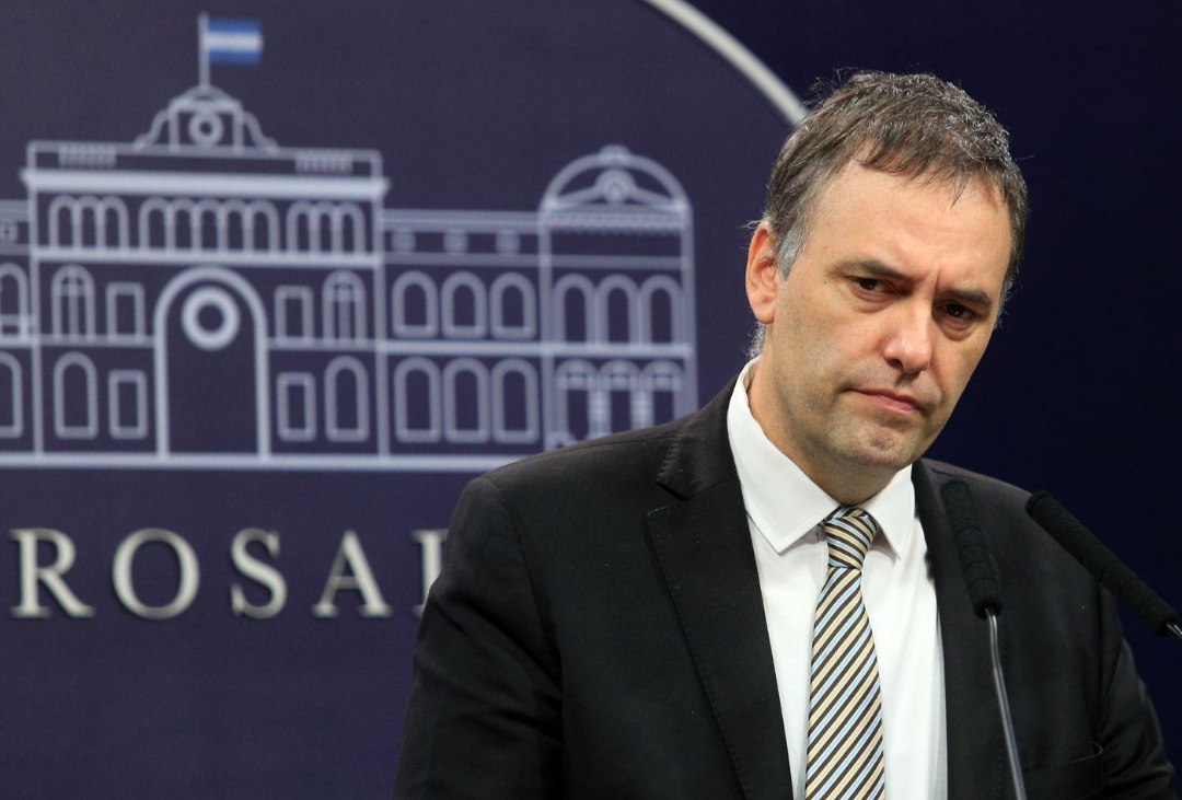 La oposición presiona para interpelar a Adorni y analiza una moción de censura para forzar su salida