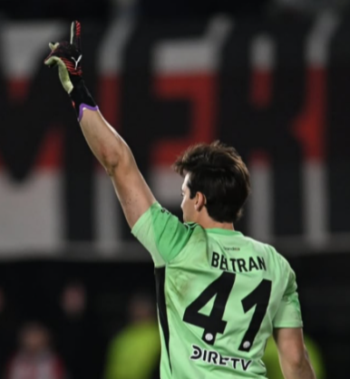 ¡ÉPICA MILLONARIA! River revivió en la última jugada y eliminó a San Lorenzo en una dramática tanda de penales