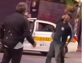 ¡NOCAUT EN LA CALLE! Un borracho increpó a un colectivero y un taxista lo bajó de una trompada