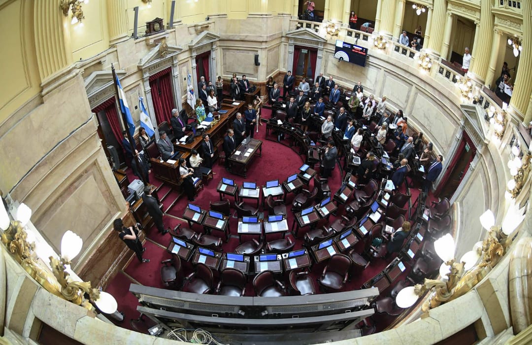 Manuel Adorni confirmó que irá al Senado el 2 de julio en medio de la presión política por el escándalo