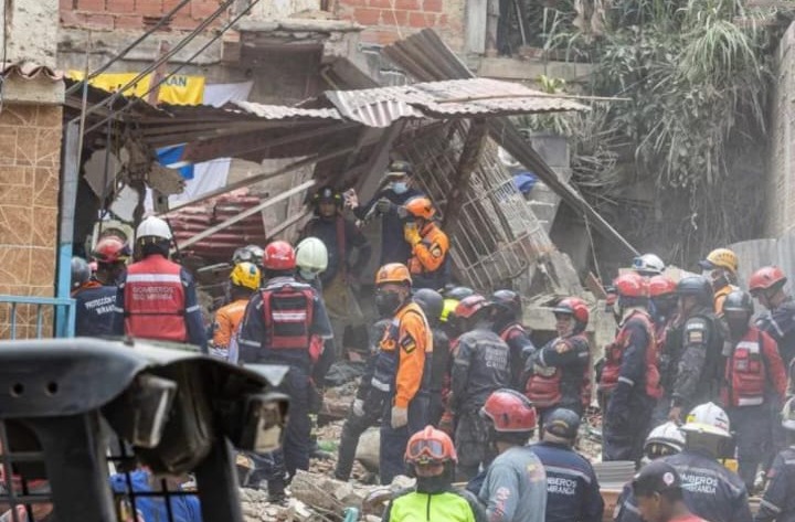 Venezuela declaró el estado de emergencia tras los devastadores terremotos: más de 100 edificios colapsaron en La Guaira