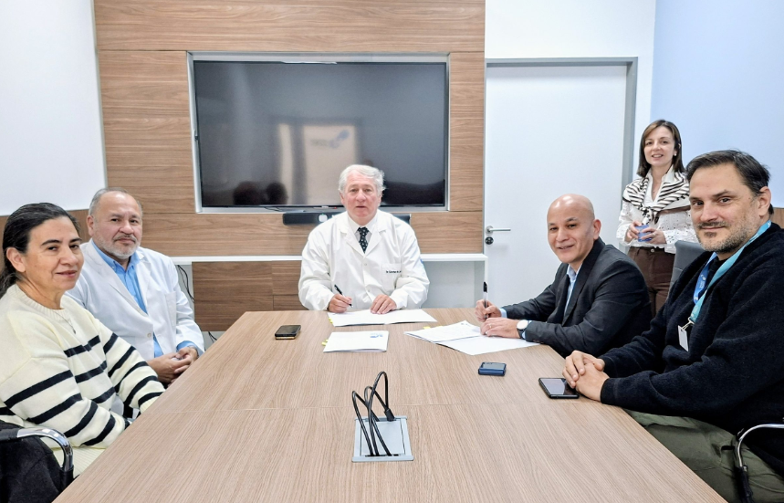 El Hospital Carrillo firmó un importante acuerdo con la ULP para prácticas en Informática Médica