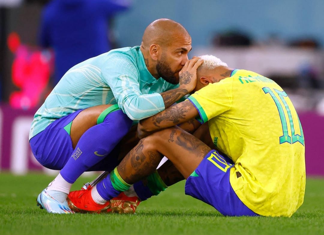 Neymar anunció su retiro de la Selección de Brasil tras la eliminación del Mundial: "Lo intenté, pero se acabó"