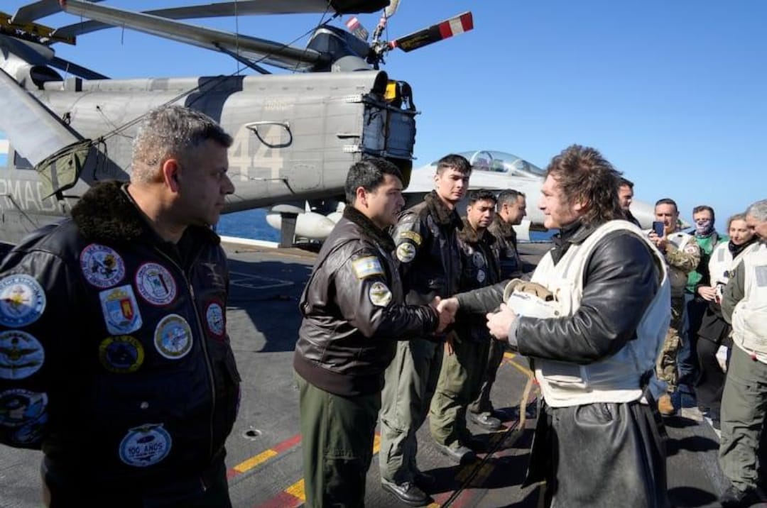 Milei fue denunciado penalmente por autorizar ejercicios militares de Estados Unidos mediante un DNU