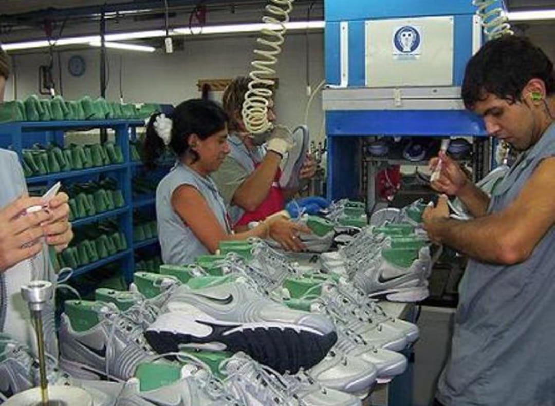 Cierra la última fábrica de Nike y Adidas en Argentina: 150 trabajadores quedan sin empleo