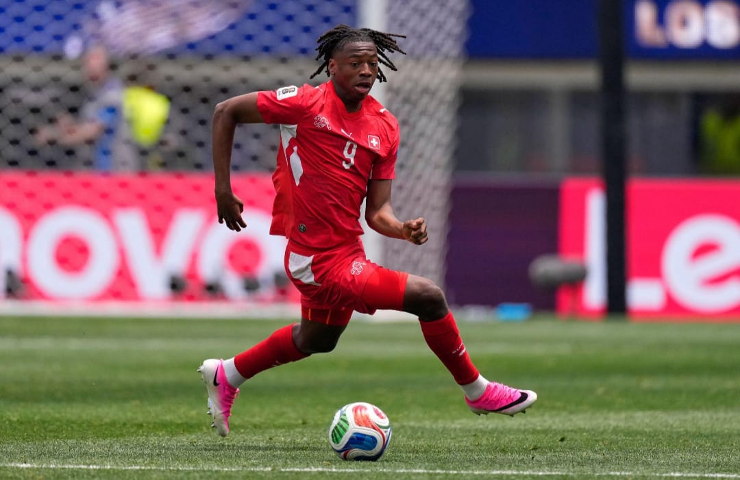 Suiza pierde a su goleador antes de enfrentar a Argentina