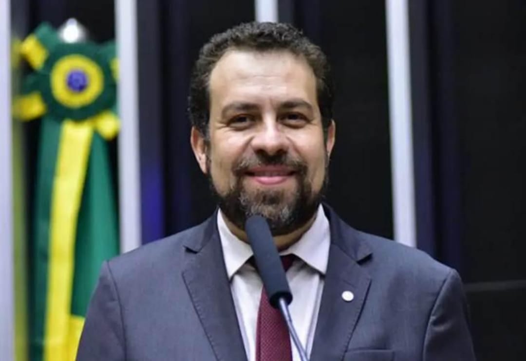 Brasil: funcionario de Lula llamó "imbécil" a Milei
