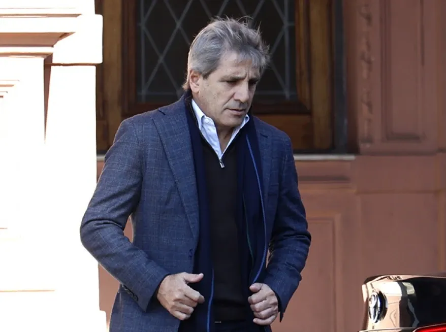 Caputo ya comprometió US$ 9.000 millones y busca refinanciar otros US$ 4.100 millones