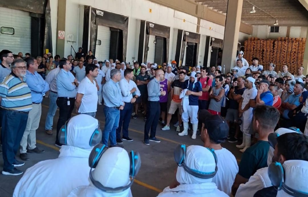 SE AGRAVA LA CRISIS EN GRANJA TRES ARROYOS: YA AFECTA A CINCO PLANTAS Y RENEGOCIA UNA DEUDA DE US$350 MILLONES