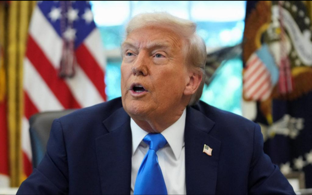 TRUMP VUELVE A LA CARGA CONTRA LA CIUDADANÍA POR NACIMIENTO Y EL “TURISMO DE PARTO”