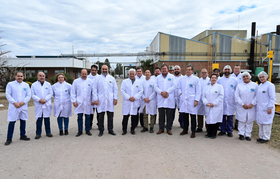 El gobernador Poggi recorrió la planta de Arcor y destacó nuevas inversiones por casi 10 millones de dólares