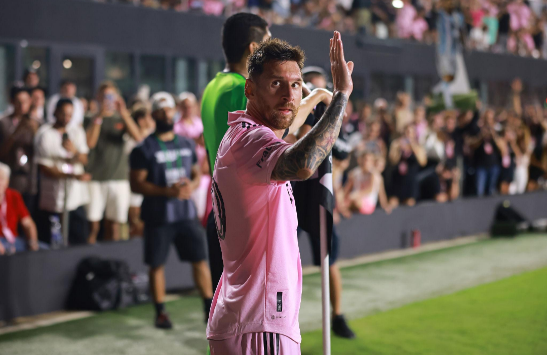 Lionel Messi volvió a las canchas pocos días después de la muerte de su papá y fue ovacionado, pero Inter Miami quedó eliminado de la Leagues Cup