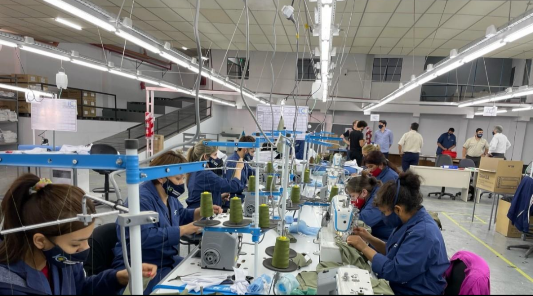 Jazmín Chebar, Gepetto y Azzaro cierran una planta y se pierden decenas de empleos textiles
