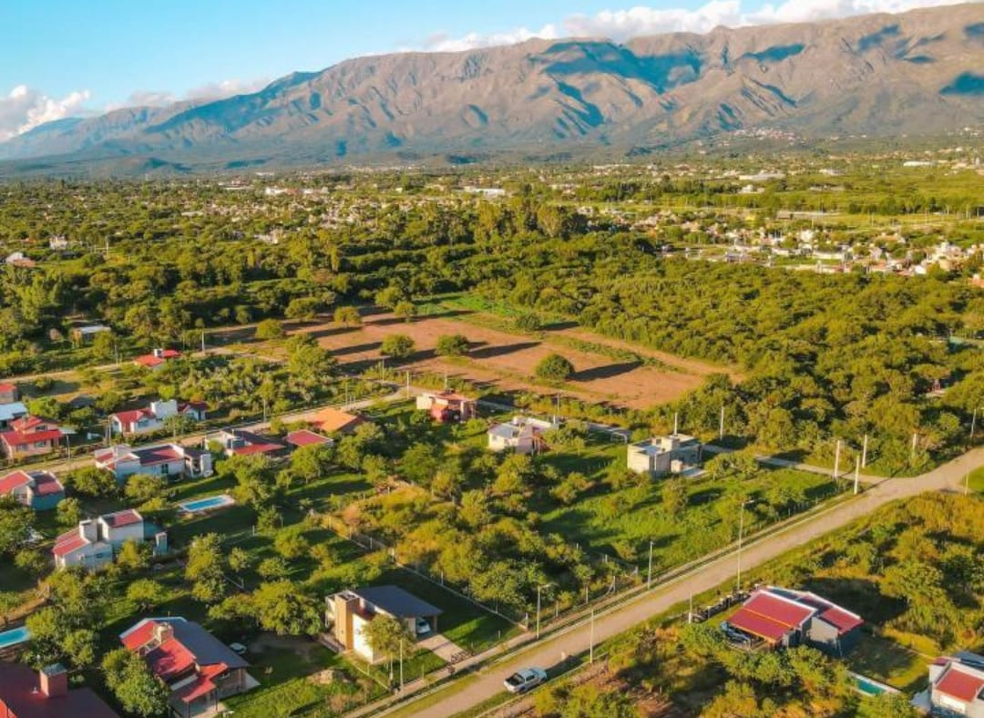 CONCEJALES OPOSITORES PIDEN INFORMES POR EL AGUA Y 13 LOTEOS EN MERLO