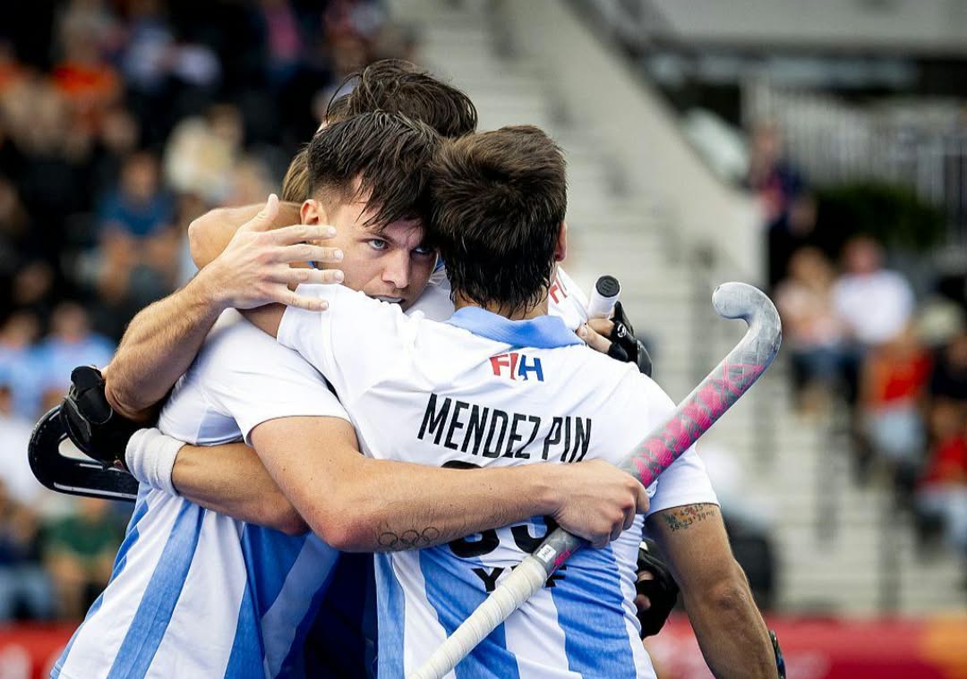 Los Leones y Las Leonas van por la final del Mundial
