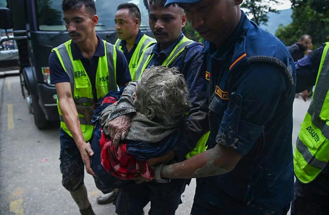 Tragedia en Nepal: las inundaciones ya dejan 332 muertos y 1.400 desaparecidos