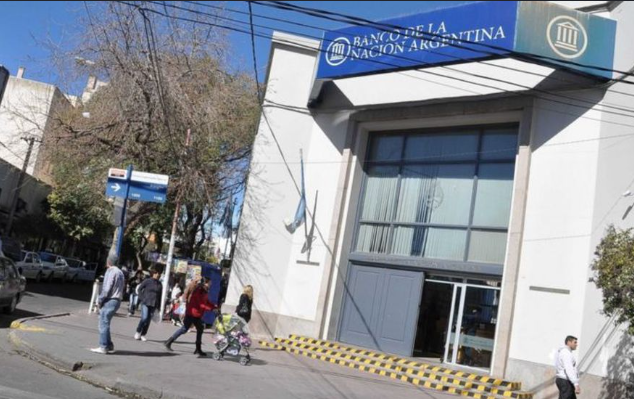 Alivio al bolsillo: el Banco Nación bajó la tasa para refinanciar deudas al 29%